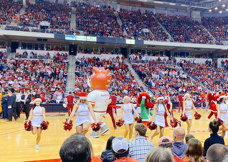 Simmons Bank Arena