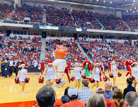 Simmons Bank Arena