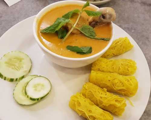 Nyonya Colors First World Plaza