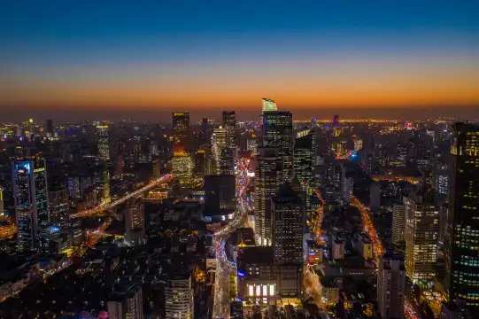 鄰近南京西路的酒店