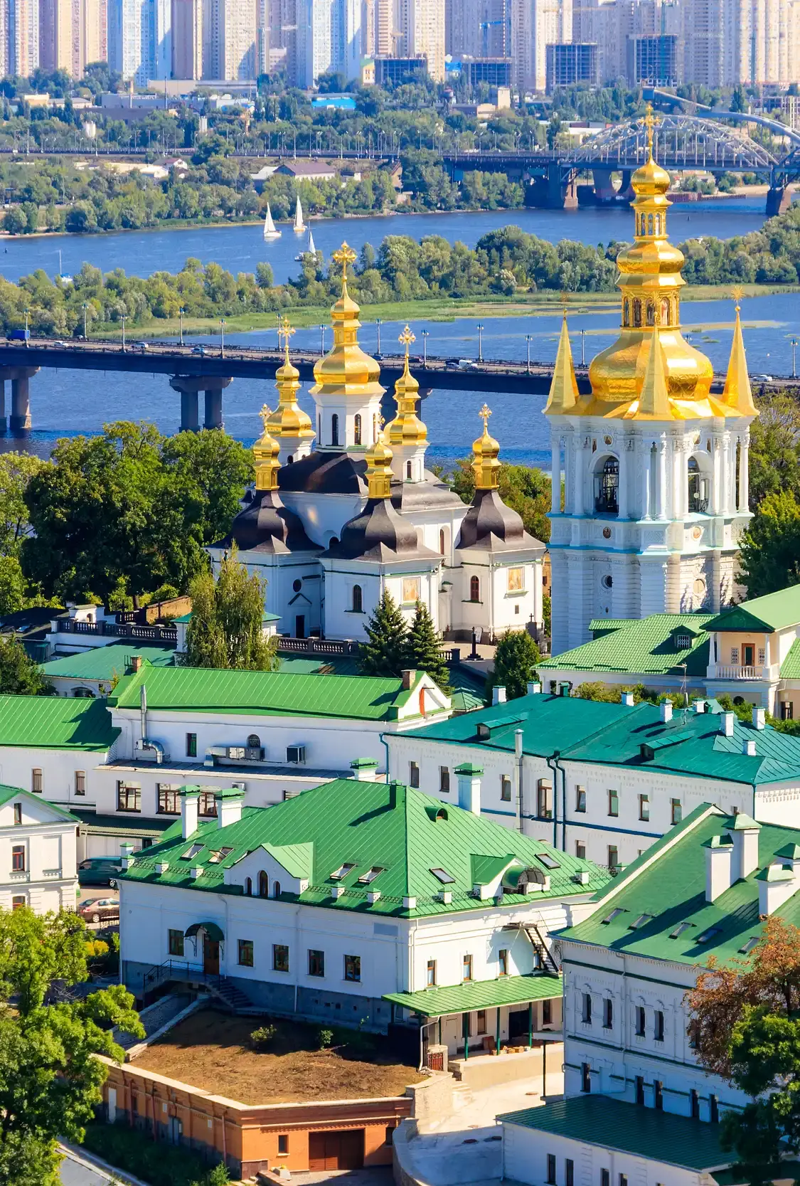 Hotels near Kyiv-Pechersk Lavra