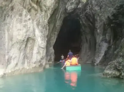 Old Dragon Cave, Congren Valley Scenic Area-