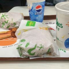 华莱士·全鸡汉堡(青田鹤城店) 여행 사진