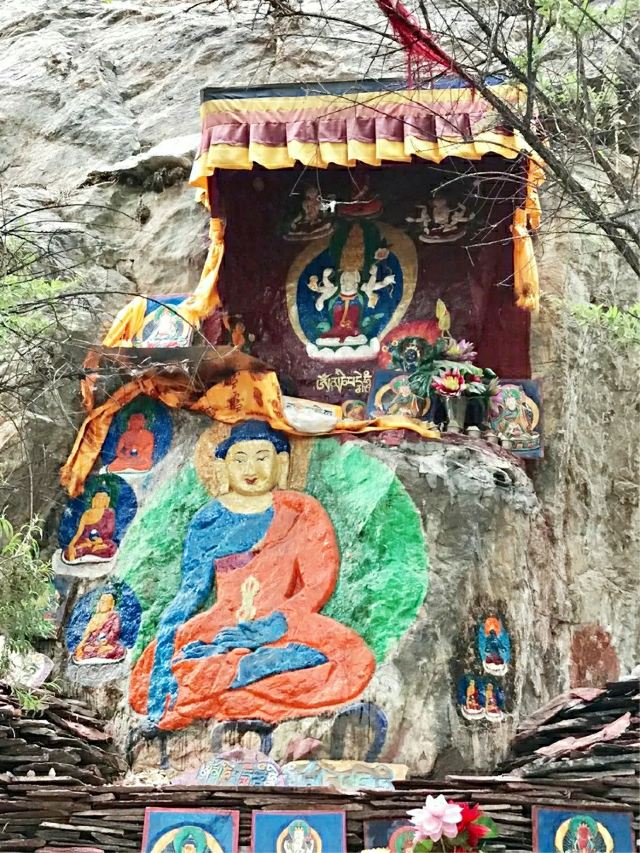 魯普岩寺