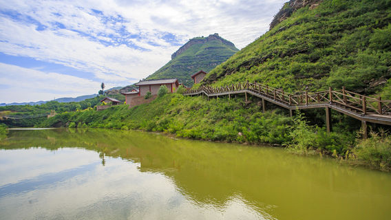 Yanchuan Qingshuiwan Sceneic Area