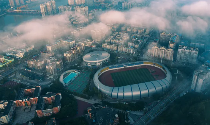 Qingfeng Yingbin Business Hotel (Tianfu International Airport)
