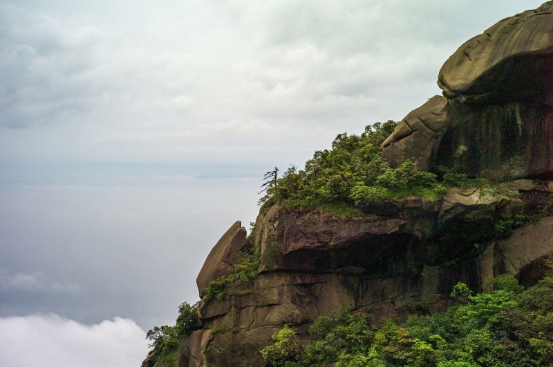 Lama Mountain Scenic Area