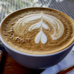 Bi dun coffee (he shun gu zhen dian) User Photo