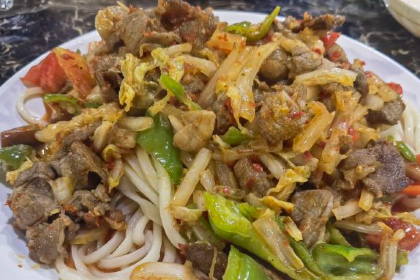 马云疆味大盘鸡手抓肉拉条子