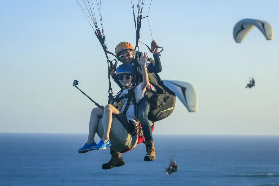 RIUG Paragliding (Gunung RIYUG Flyingsite)