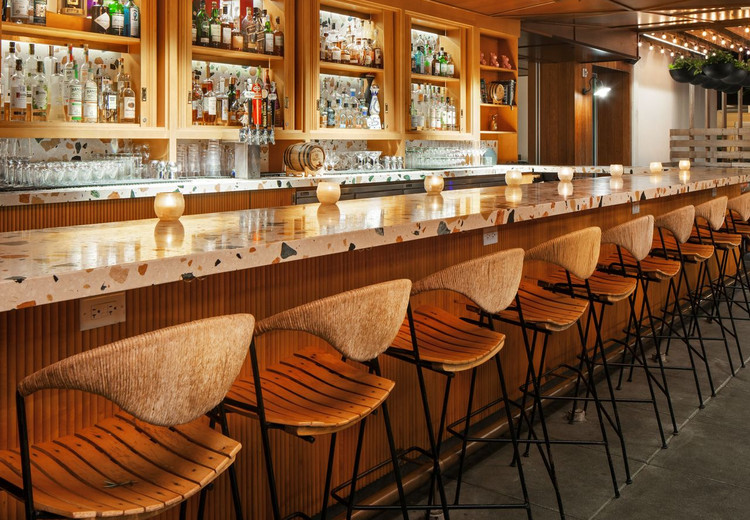HIDEOUT (Waikiki, Honolulu) - Restaurant Reviews, Menu & Contact