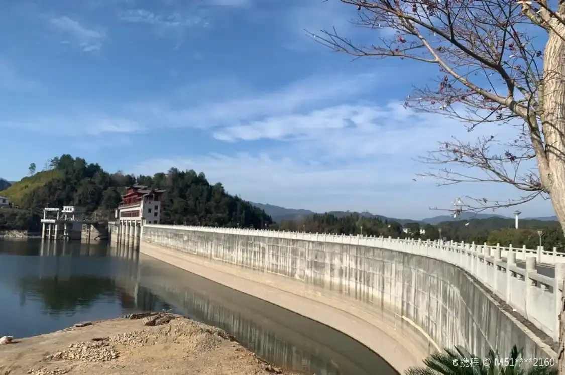 Hotels near Tianzhufeng Sceneic Area