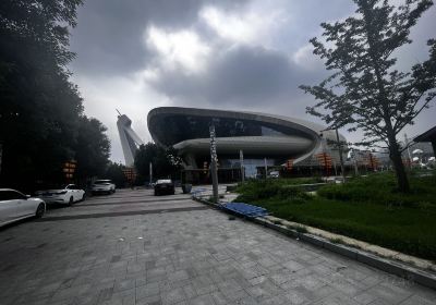 Meng Dongfang Weilai Shijie Hangtian Theme Amusement Park