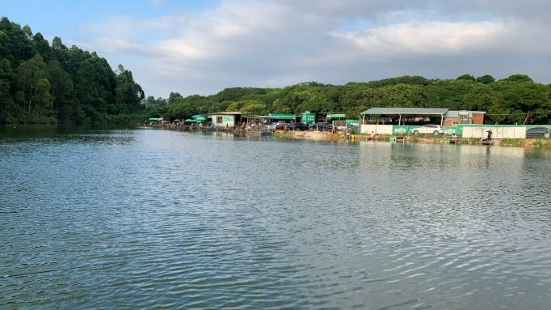 草堂垂釣農家樂