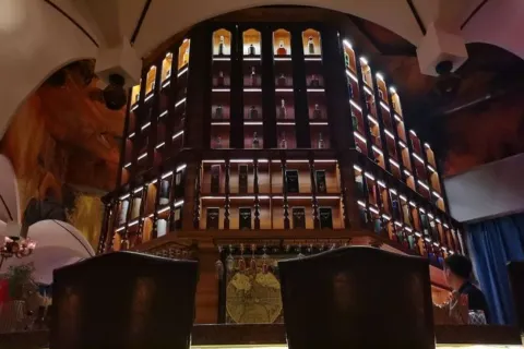 Domo Bar