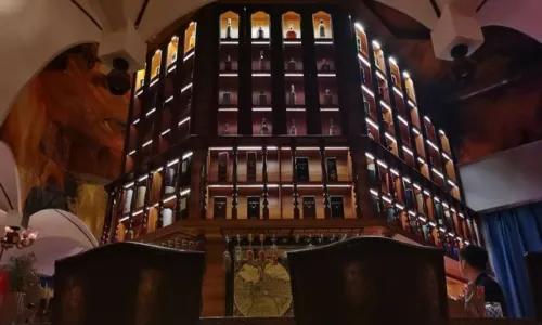 Domo Bar