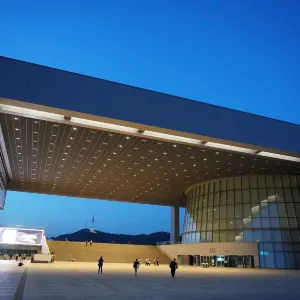 국립중앙박물관