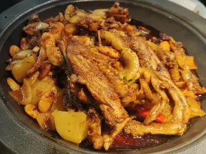 六月雪干锅(绵阳凯德广场店)