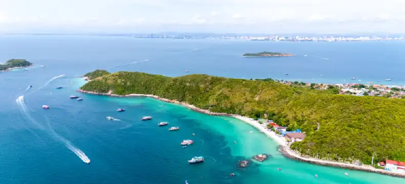 โรงแรมในเกาะล้าน