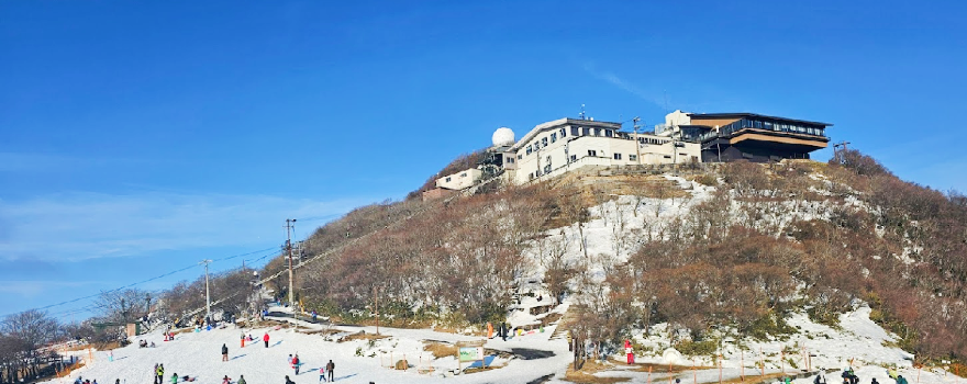 Gozaisho Ski Area