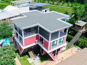 บ้านตีลังกาและสวนพิศวง ภูเก็ต
