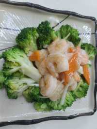 帶爸爸媽媽梗係食豪啲