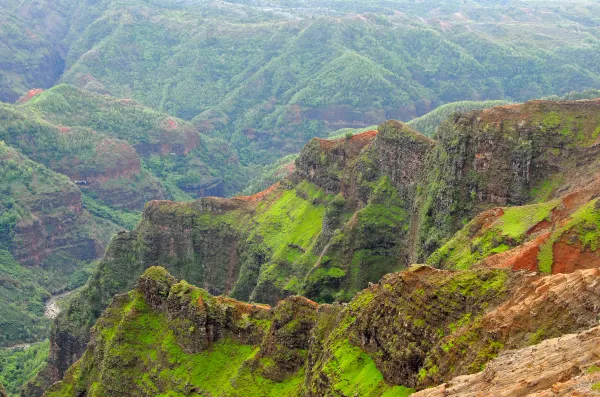 Tiket flight Pulau Kauai ke Cedar Rapids