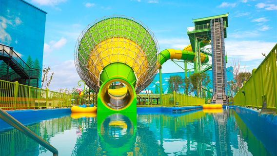 Tianjin Fantawild Water Park