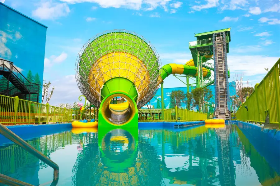 Tianjin Fantawild Water Park