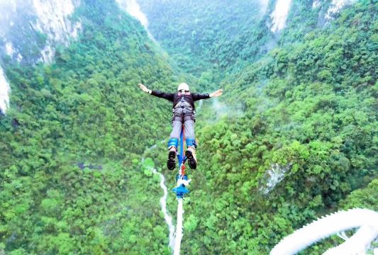Zhangjiajie Grand Canyon Bungy Jump