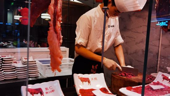 有牛在鲜·潮汕鲜牛肉火锅(佘山宝乐汇店)
