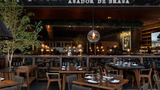 V Asador de Brasa