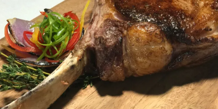 Crossroads Saloon & Steakhouse