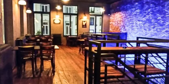 Le Bistro - Porte De Hal