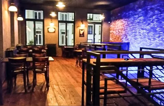 Le Bistro - Porte De Hal