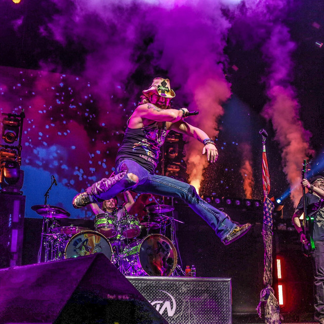 Bret Michaels / Vince Neil / Stephen Pearcy Concert | Maine Savings Amphitheater