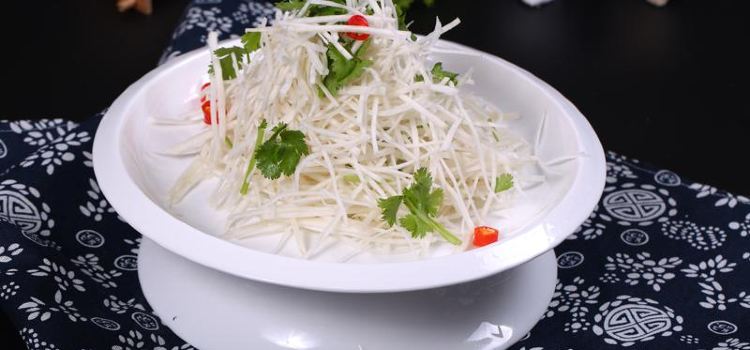 BO SI TENG ZHONG CAN CAN TING