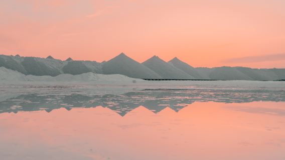 Manas Salt Lake Scenic Area