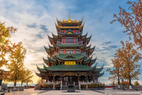 Hong'en Temple Forest Park
