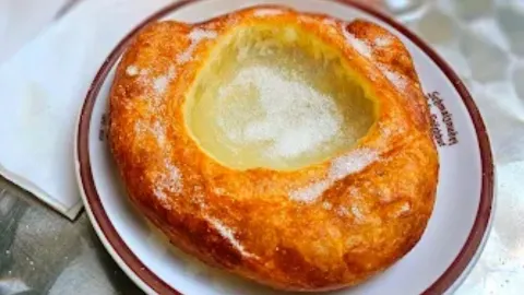Schmalznudel - Cafe Frischhut in ミュンヘン