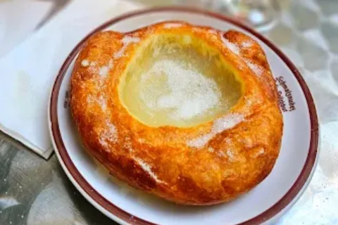 Schmalznudel - Cafe Frischhut