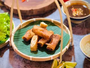 Com Linh - Vietnamese Restaurant
