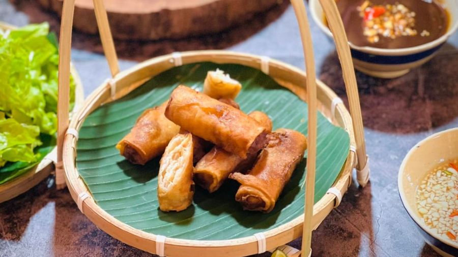 Com Linh - Vietnamese Restaurant