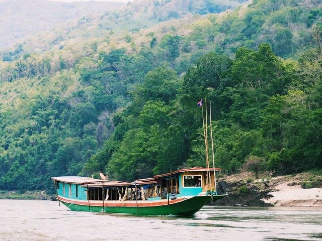 Slow boat trip to Huay Xai