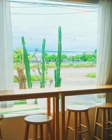 Min-Na Cafe'
