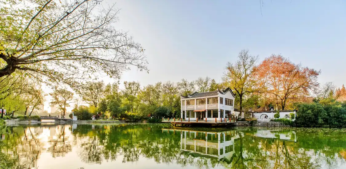 Hotels near Bao Park