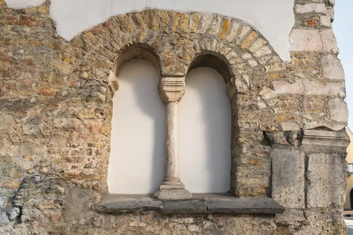 Hotels near Roman wall