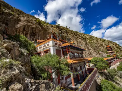 賀蘭山廣宗寺（南寺）生態旅遊區