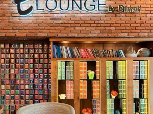 The t-Lounge on Chatham Street by Dilmah