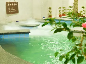 Taibai Mountain Hot Spring